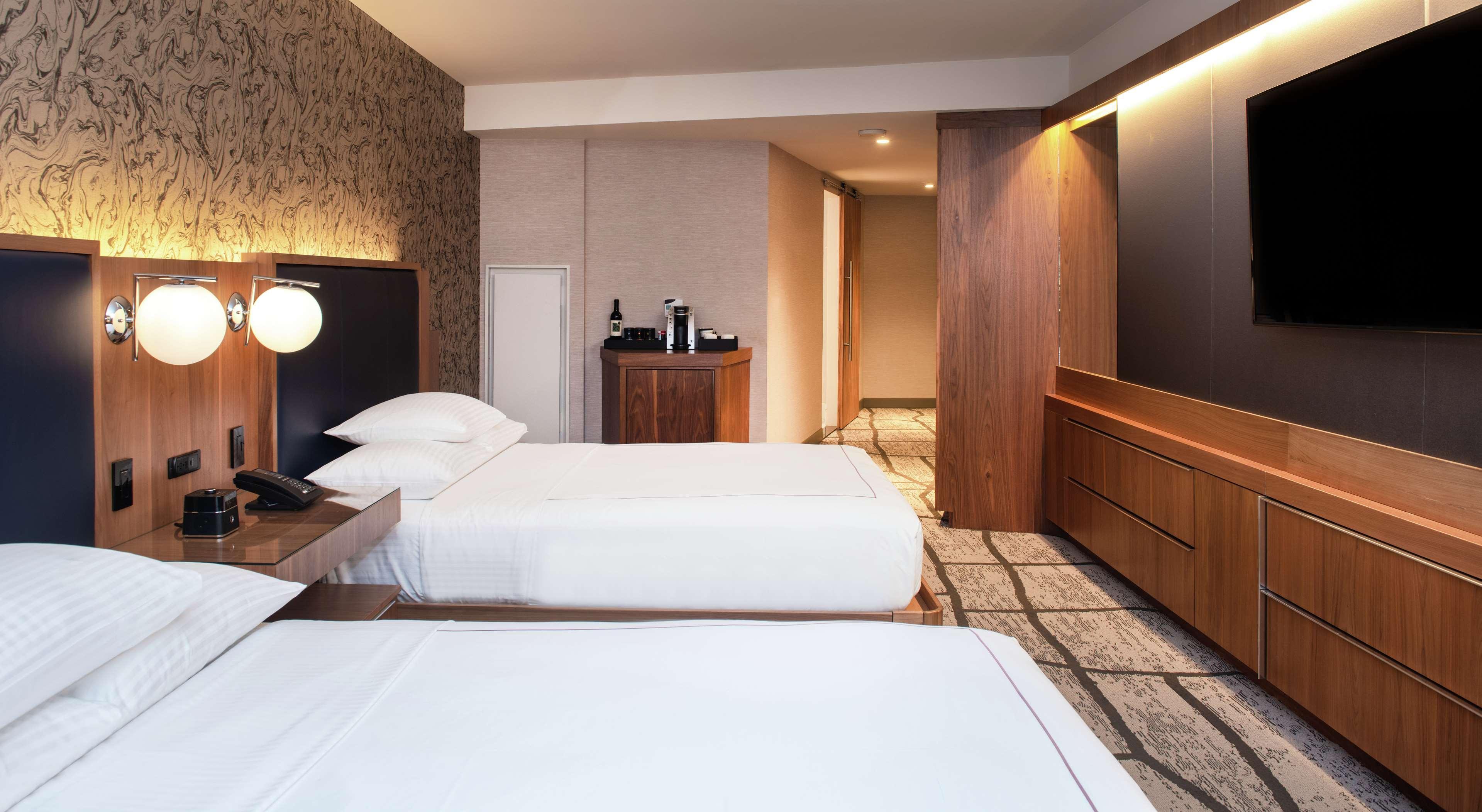 The Charter Hotel Seattle, Curio Collection By Hilton Екстериор снимка