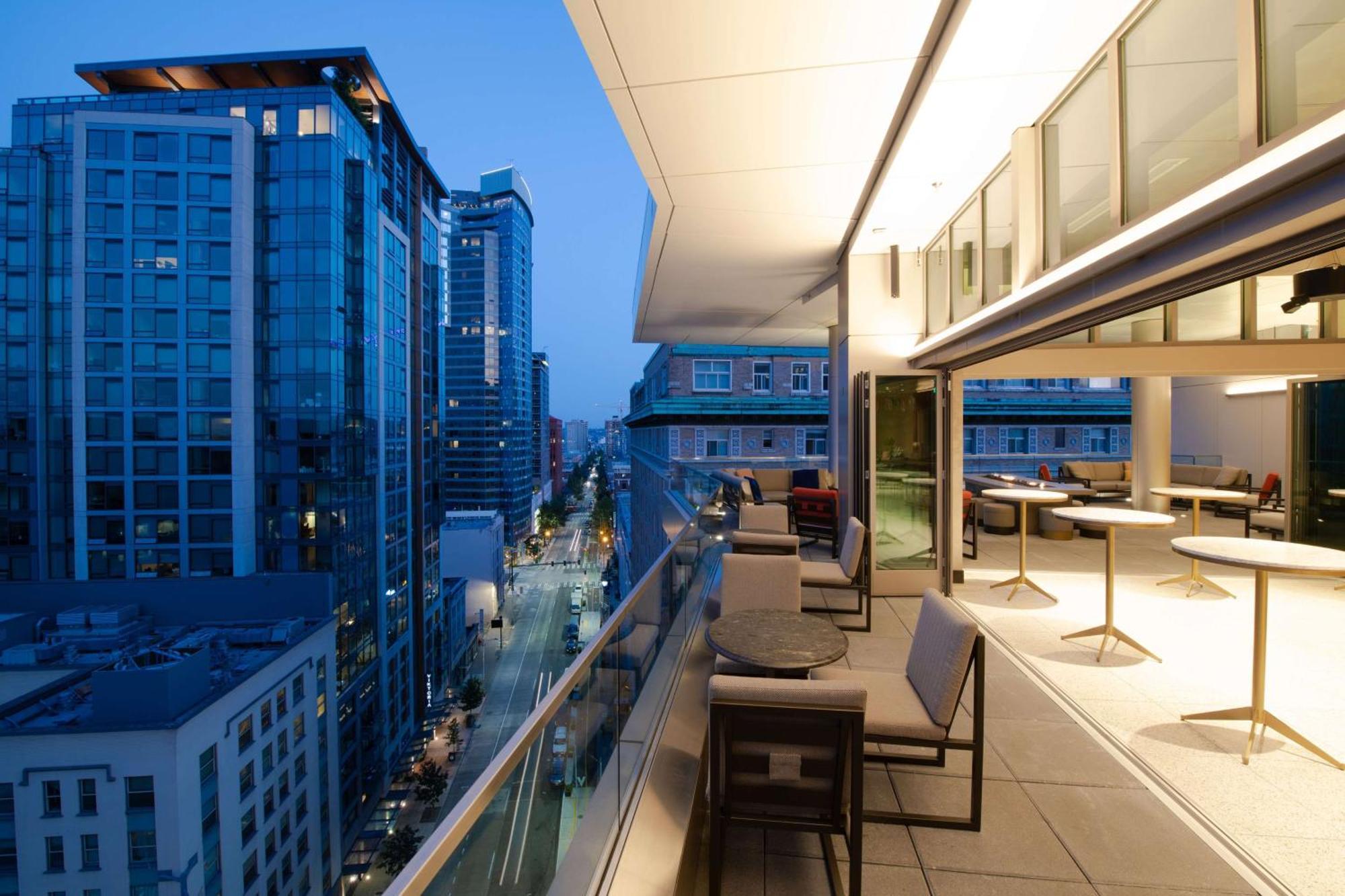 The Charter Hotel Seattle, Curio Collection By Hilton Екстериор снимка