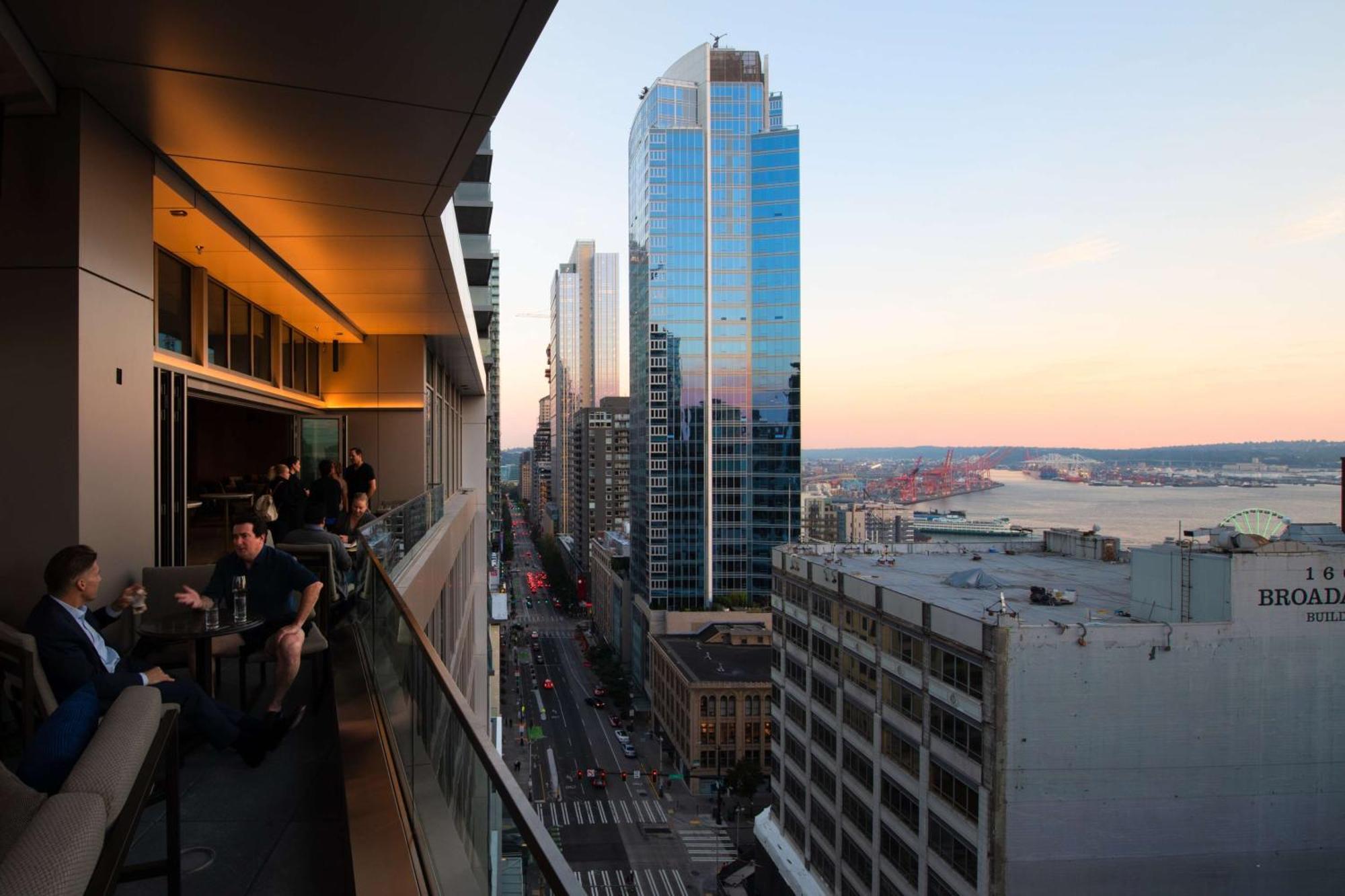 The Charter Hotel Seattle, Curio Collection By Hilton Екстериор снимка